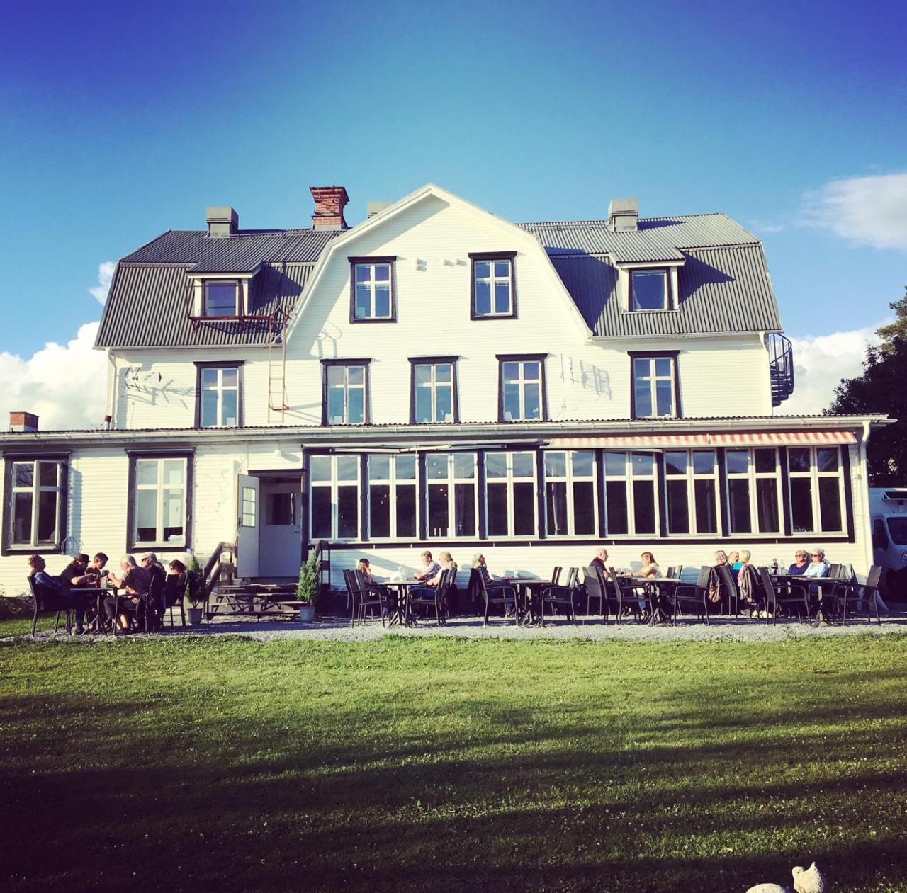 Hotell Restaurang Naemforsen Näsåker Dış mekan fotoğraf
